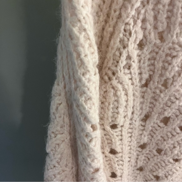 Aritzia Little Moon Rosella Sweater Pearl Button - Picture 7 of 11